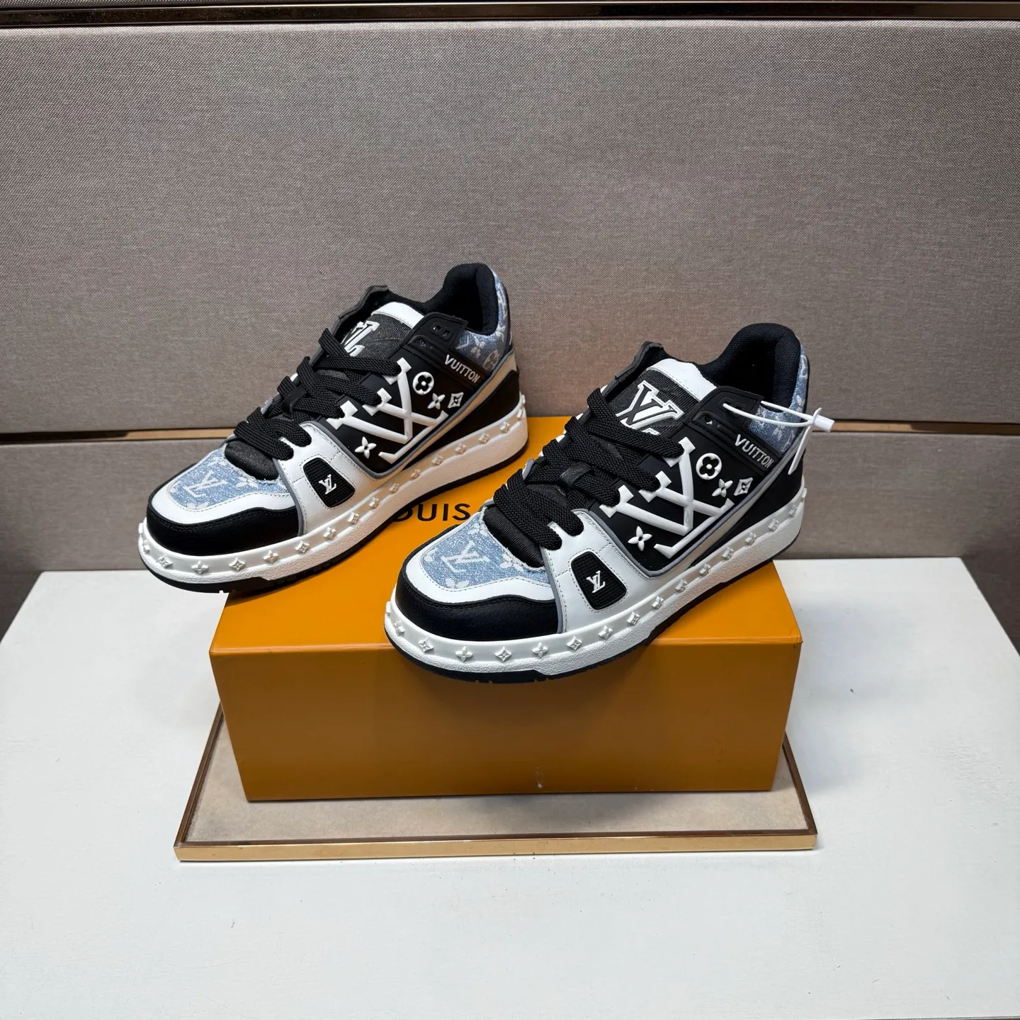 Men's men's shoes 💰pp620 [LV～] Men's casual shoes 2025z cabinet sales simultaneously 🔶Size: 38-44#️⃣ 🔷2 colors🔜The upper is made of multi-material splicing➕Mesh lining, comfortable and breathable, sole: original comfortable and wear-resistant outsole, ⚠️real thing📱photographed🎬real thing is better📢📢📢